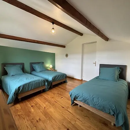Holiday home Maison De Montagne Avec Spa, Cheminee Et Activites Proche Voisins - Fr-1-489-534 La Chabanne