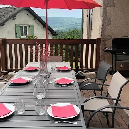 Holiday home Maison De Montagne Avec Spa, Cheminee Et Activites Proche Voisins - Fr-1-489-534