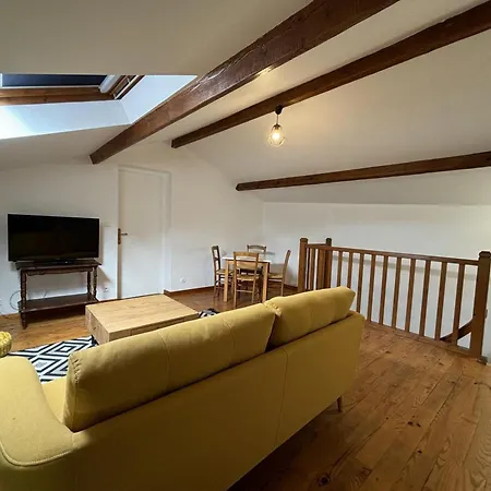 Maison De Charme Avec En Montagne Bourbonnaise - Fr-1-489-534